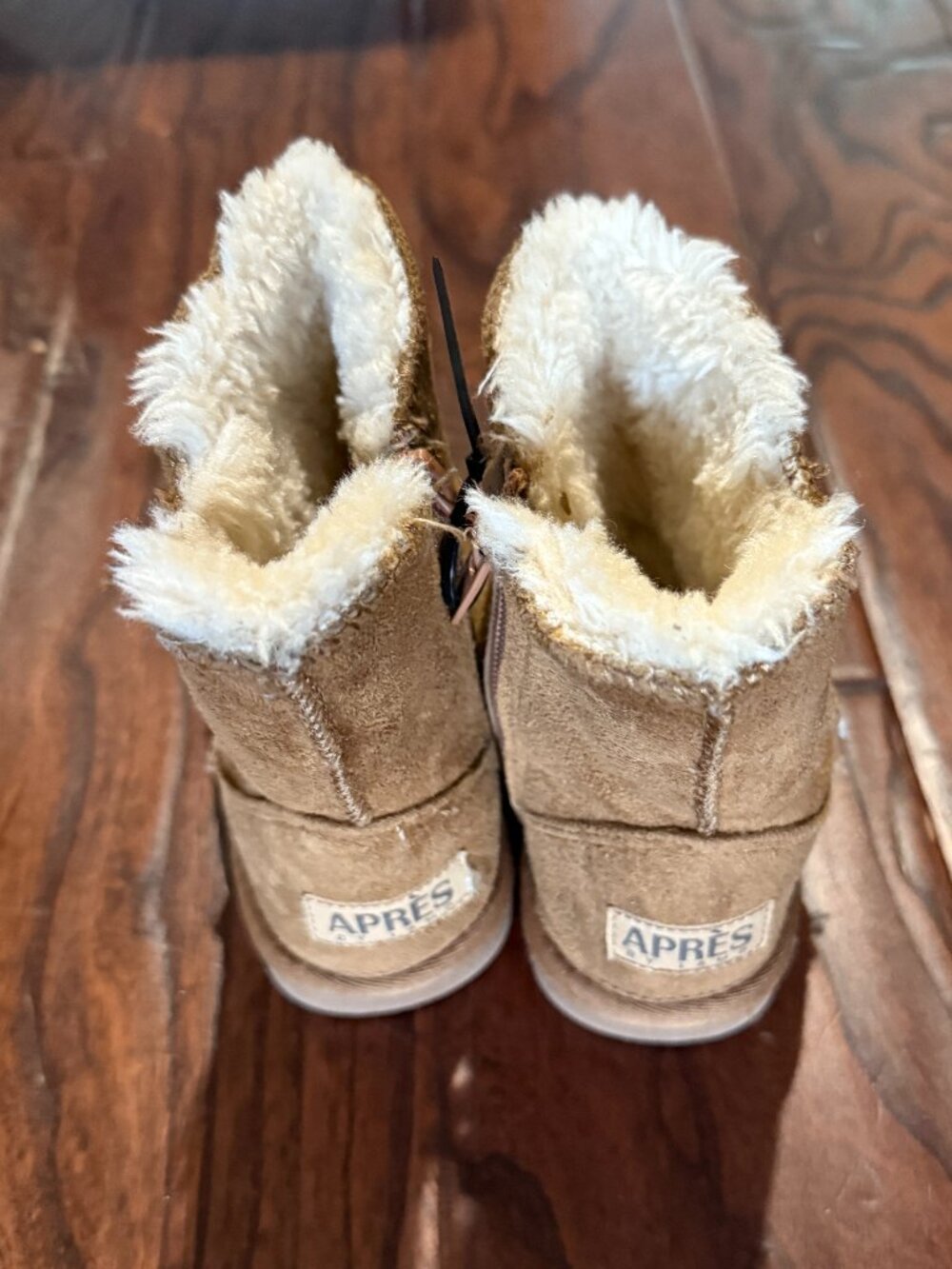Apres Size 10 lined boots - Picture 2 of 5